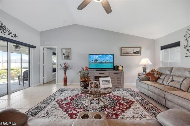 3620 NW 42nd TER, Cape Coral, FL 33993