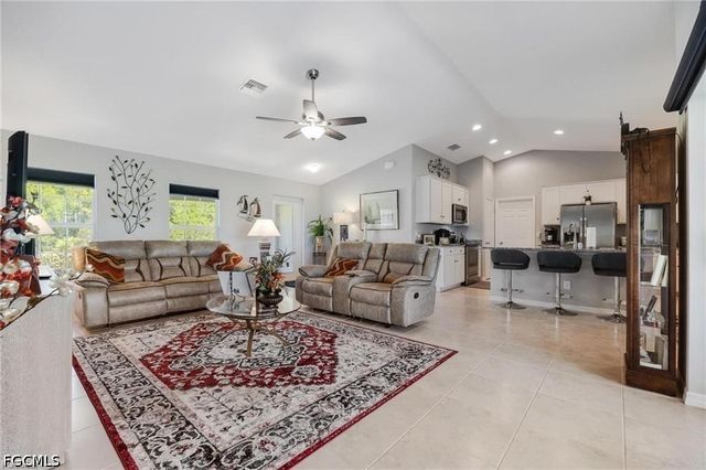 3620 NW 42nd TER, Cape Coral, FL 33993
