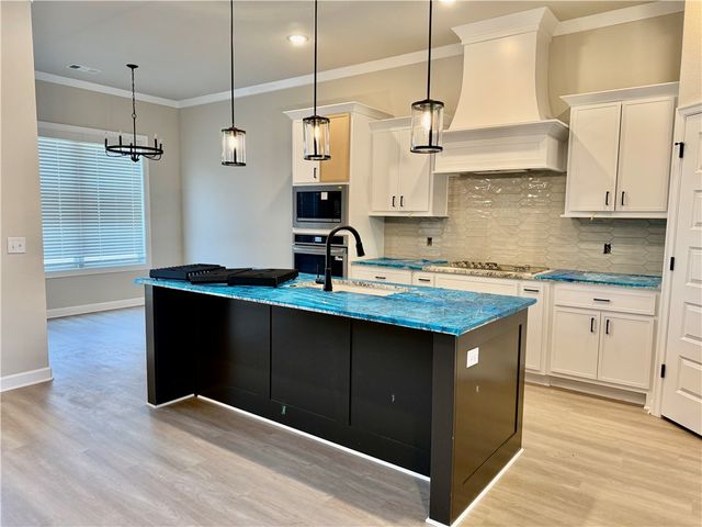 2120 Porter Street, Pea Ridge, AR 72751