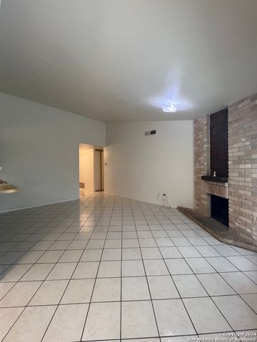 9123 ALPINE TRAIL ST, San Antonio, TX 78250