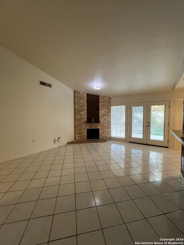 9123 ALPINE TRAIL ST, San Antonio, TX 78250