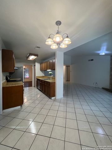 9123 ALPINE TRAIL ST, San Antonio, TX 78250