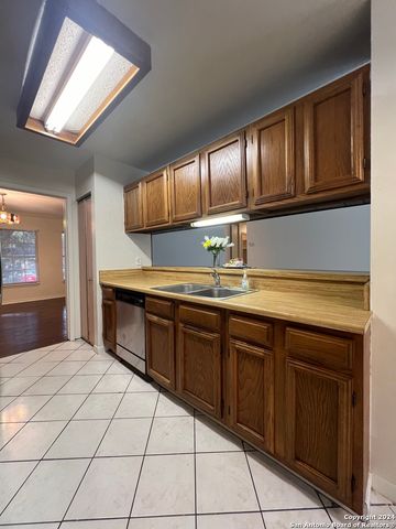 9123 ALPINE TRAIL ST, San Antonio, TX 78250