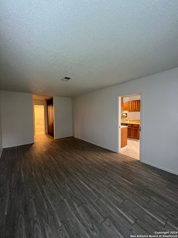 9123 ALPINE TRAIL ST, San Antonio, TX 78250