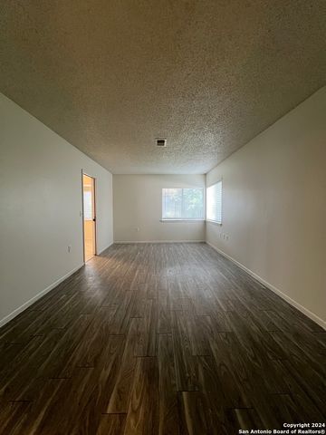 9123 ALPINE TRAIL ST, San Antonio, TX 78250