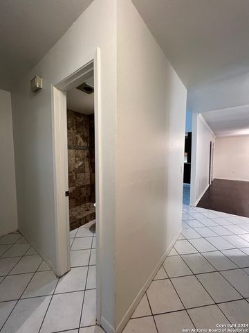 9123 ALPINE TRAIL ST, San Antonio, TX 78250