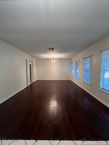 9123 ALPINE TRAIL ST, San Antonio, TX 78250