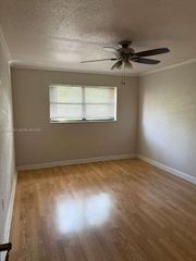 8851 N New River Canal Rd 21E, Plantation, FL 33324