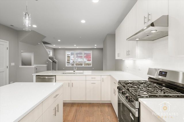 3638 S Western Avenue F, Chicago, IL 60609