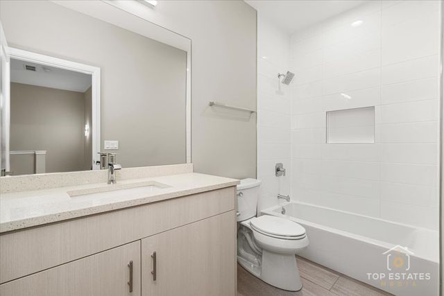 3638 S Western Avenue F, Chicago, IL 60609