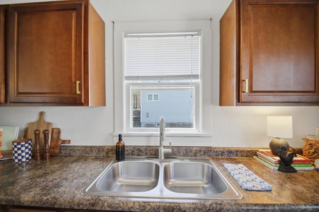 615 9th Street SW, Rochester, MN 55902