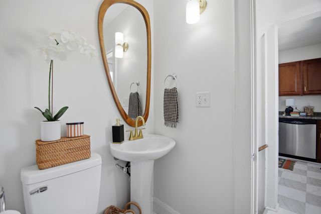 615 9th Street SW, Rochester, MN 55902