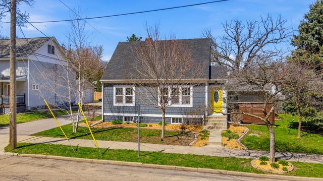 615 9th Street SW, Rochester, MN 55902