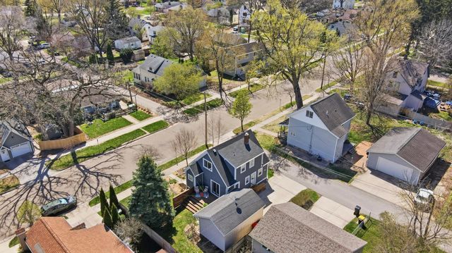 615 9th Street SW, Rochester, MN 55902