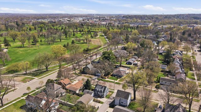 615 9th Street SW, Rochester, MN 55902