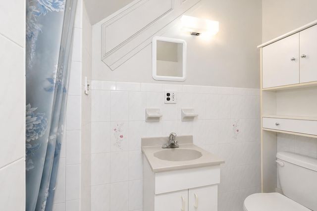 942 72nd Street, New York City, NY 11228