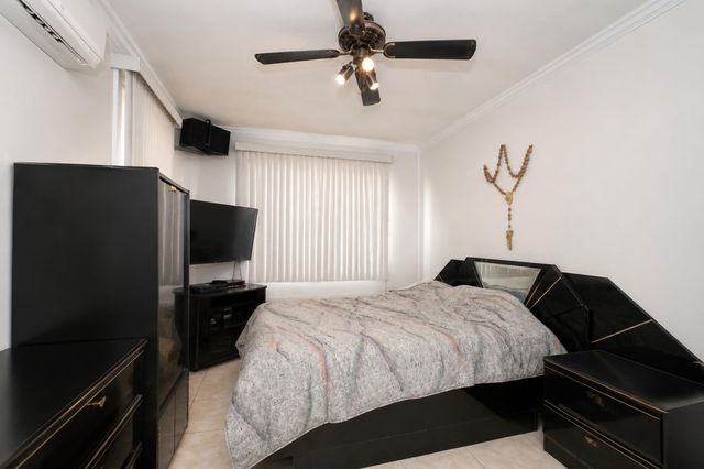 942 72nd Street, New York City, NY 11228