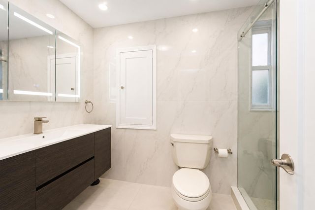 942 72nd Street, New York City, NY 11228