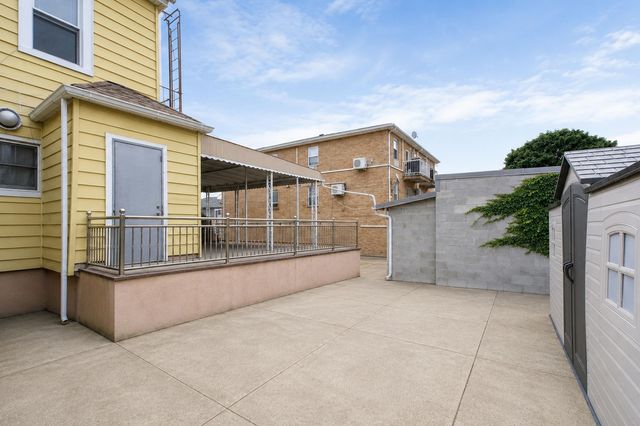 942 72nd Street, New York City, NY 11228