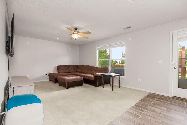 20839 S Skyview Lane, Spring Hill, KS 66083