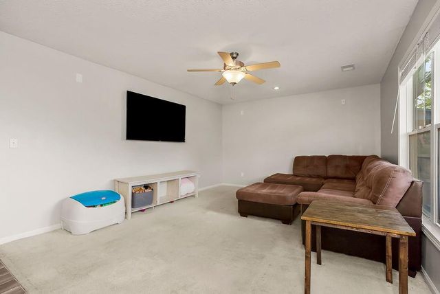 20839 S Skyview Lane, Spring Hill, KS 66083