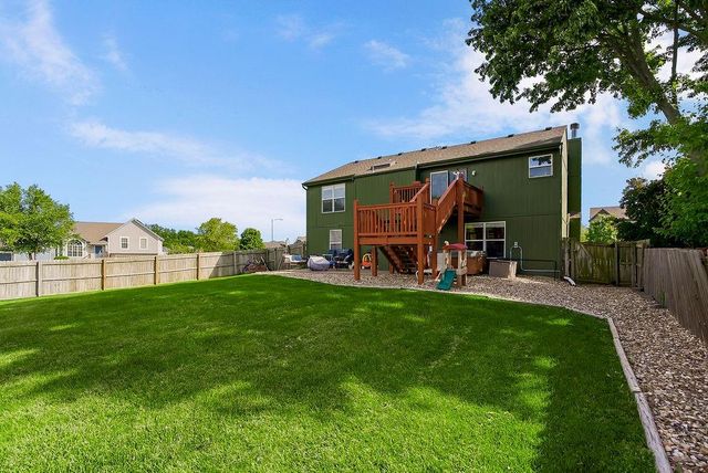 20839 S Skyview Lane, Spring Hill, KS 66083