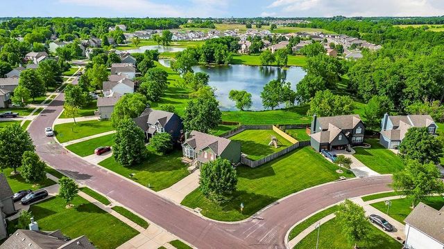 20839 S Skyview Lane, Spring Hill, KS 66083