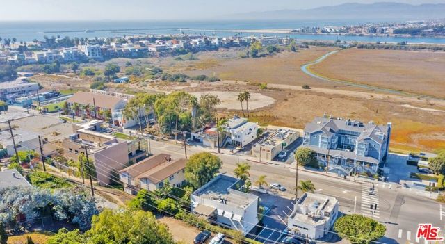 328 Culver Boulevard D, Playa Del Rey, CA 90293