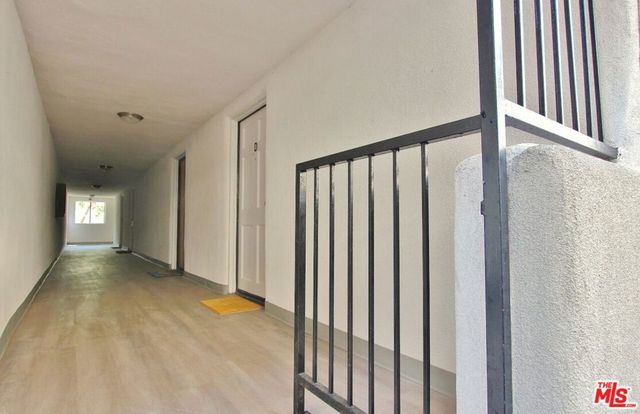 328 Culver Boulevard D, Playa Del Rey, CA 90293