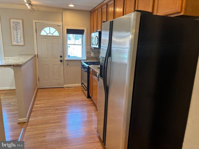 908 WILDWOOD, Baltimore, MD 21229