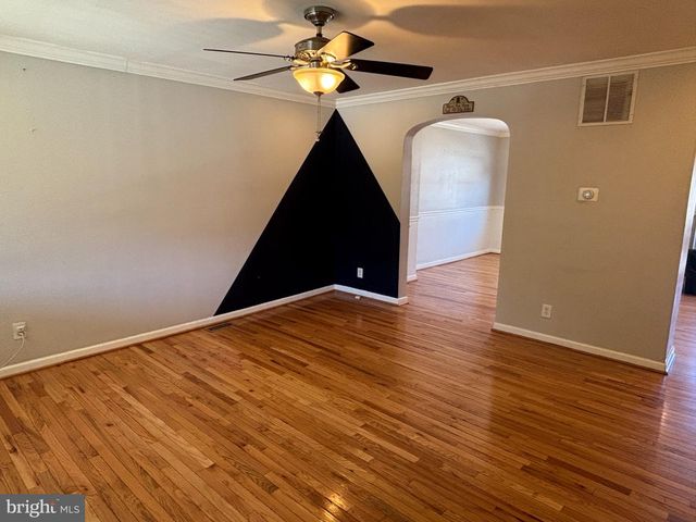 908 WILDWOOD, Baltimore, MD 21229