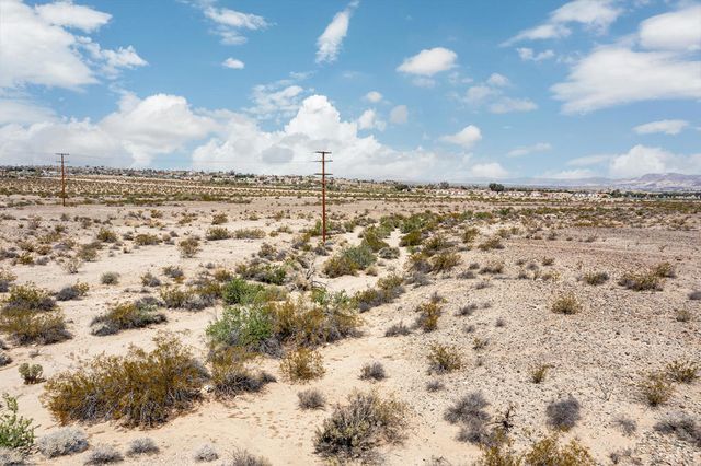 117 29 Palms Highway, 29 Palms, CA 92277