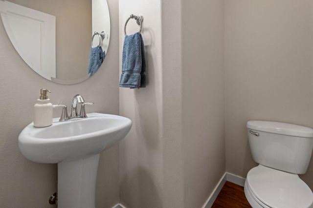 62761 Hawkview Road, Bend, OR 97701