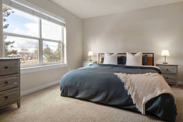 62761 Hawkview Road, Bend, OR 97701