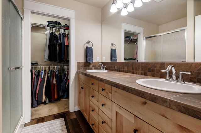 62761 Hawkview Road, Bend, OR 97701