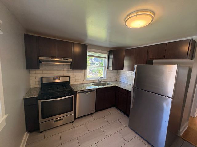 1716 Brown Avenue, Evanston, IL 60201