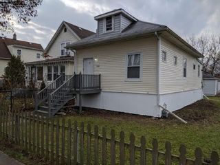 1716 Brown Avenue, Evanston, IL 60201