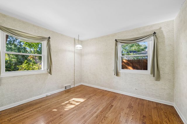 1627 E Jonquil Terrace, Arlington Heights, IL 60004