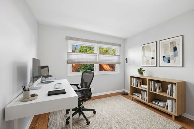 1627 E Jonquil Terrace, Arlington Heights, IL 60004