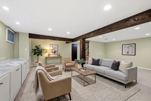 1627 E Jonquil Terrace, Arlington Heights, IL 60004