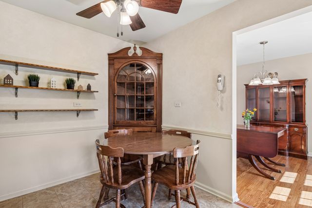 1627 E Jonquil Terrace, Arlington Heights, IL 60004