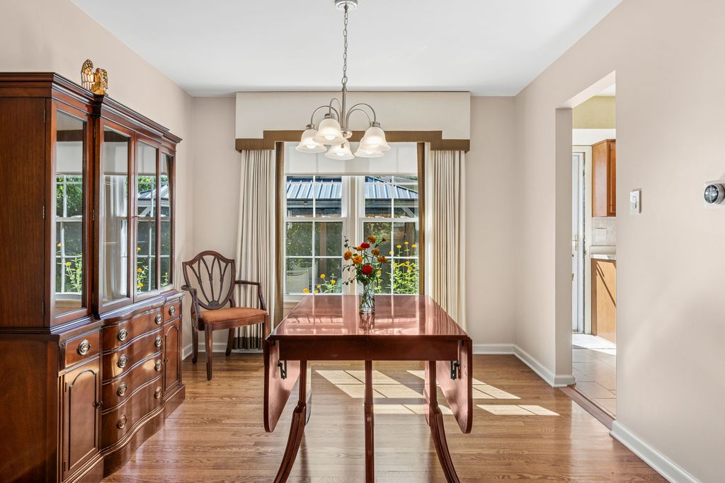 1627 E Jonquil Terrace, Arlington Heights, IL 60004 — photo 4