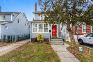 92-14 221st Street, Queens Village, NY 11428