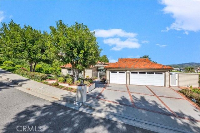 6823 E La Cumbre Drive, Orange, CA 92869