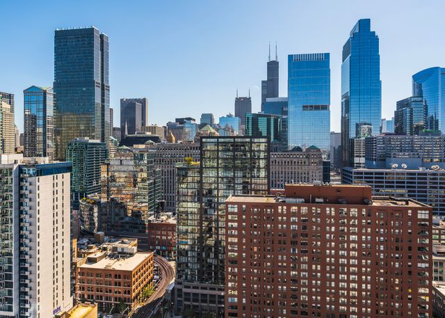 303 W Ohio Street 2807, Chicago, IL 60654