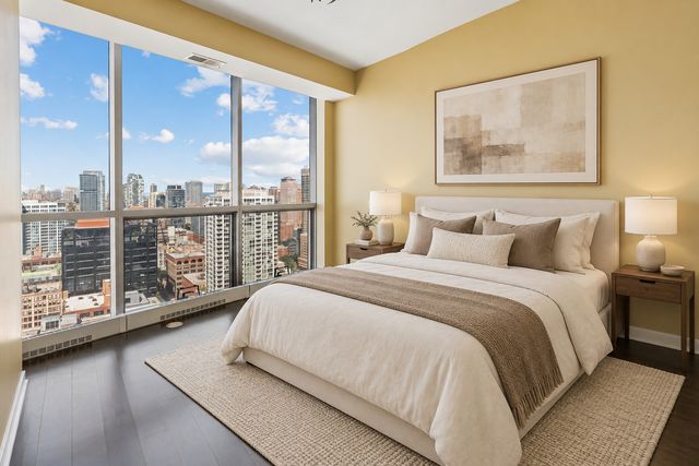 303 W Ohio Street 2807, Chicago, IL 60654