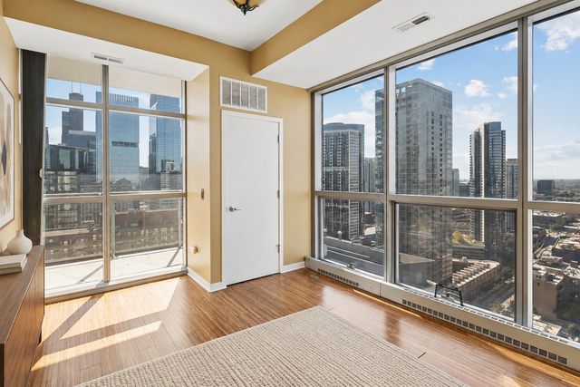 303 W Ohio Street 2807, Chicago, IL 60654