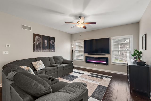 14220 Onyx Way A, Dyer, IN 46311