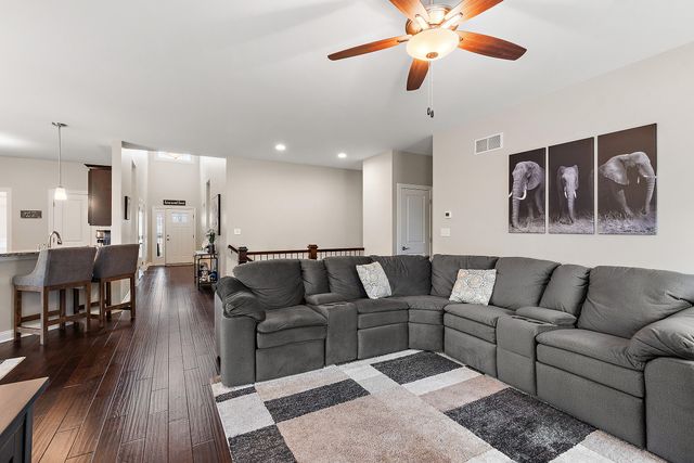 14220 Onyx Way A, Dyer, IN 46311