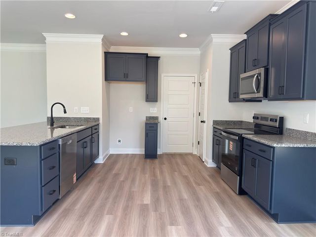 2817 Berwick Valley Drive, Winston-salem, NC 27127